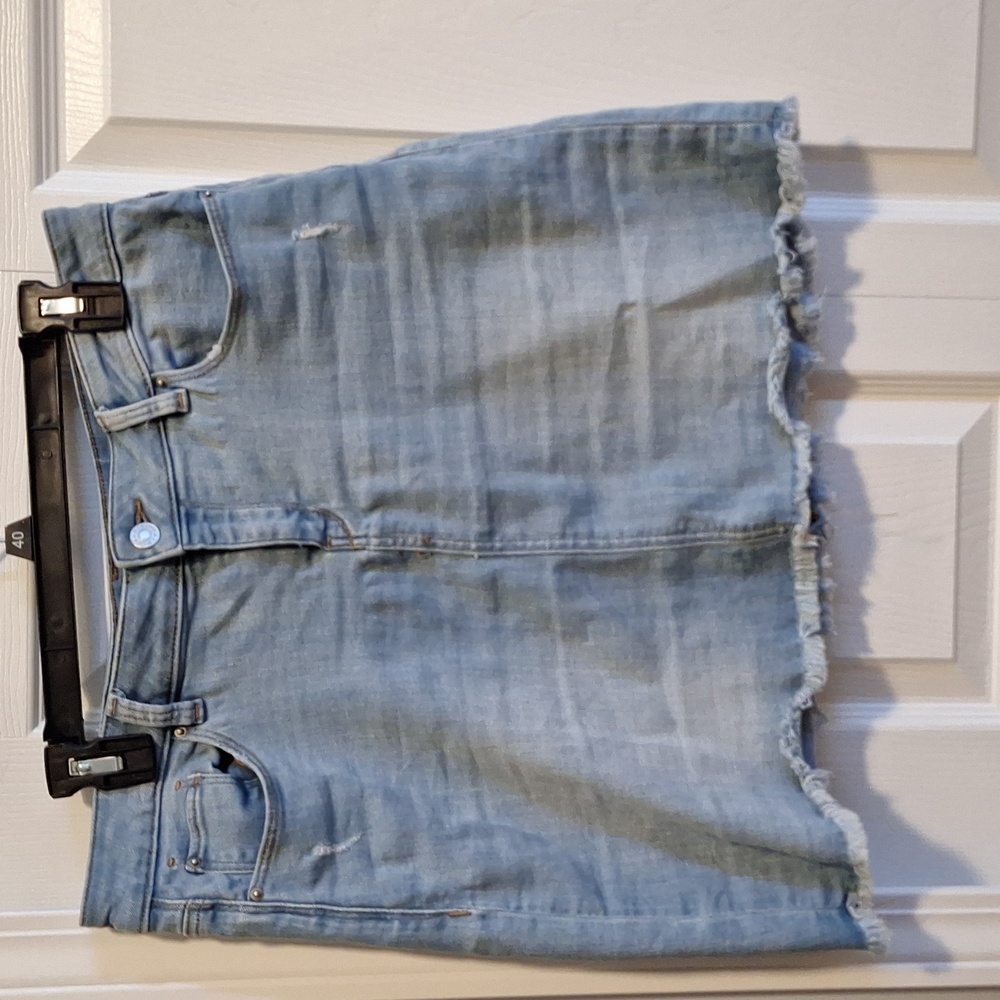 Light wash denim skirt